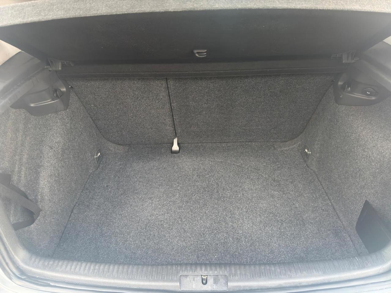 Volkswagen Golf 2.0 16V TDI 5p. Sportline
