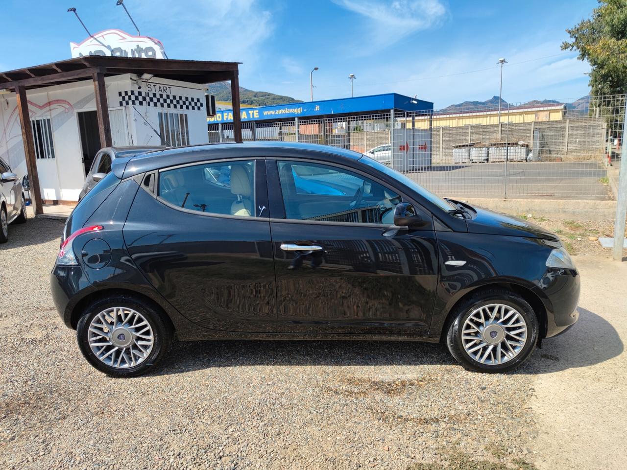 Lancia Ypsilon 1.3 MJT 16V 95 CV 5 porte S&S Platinum