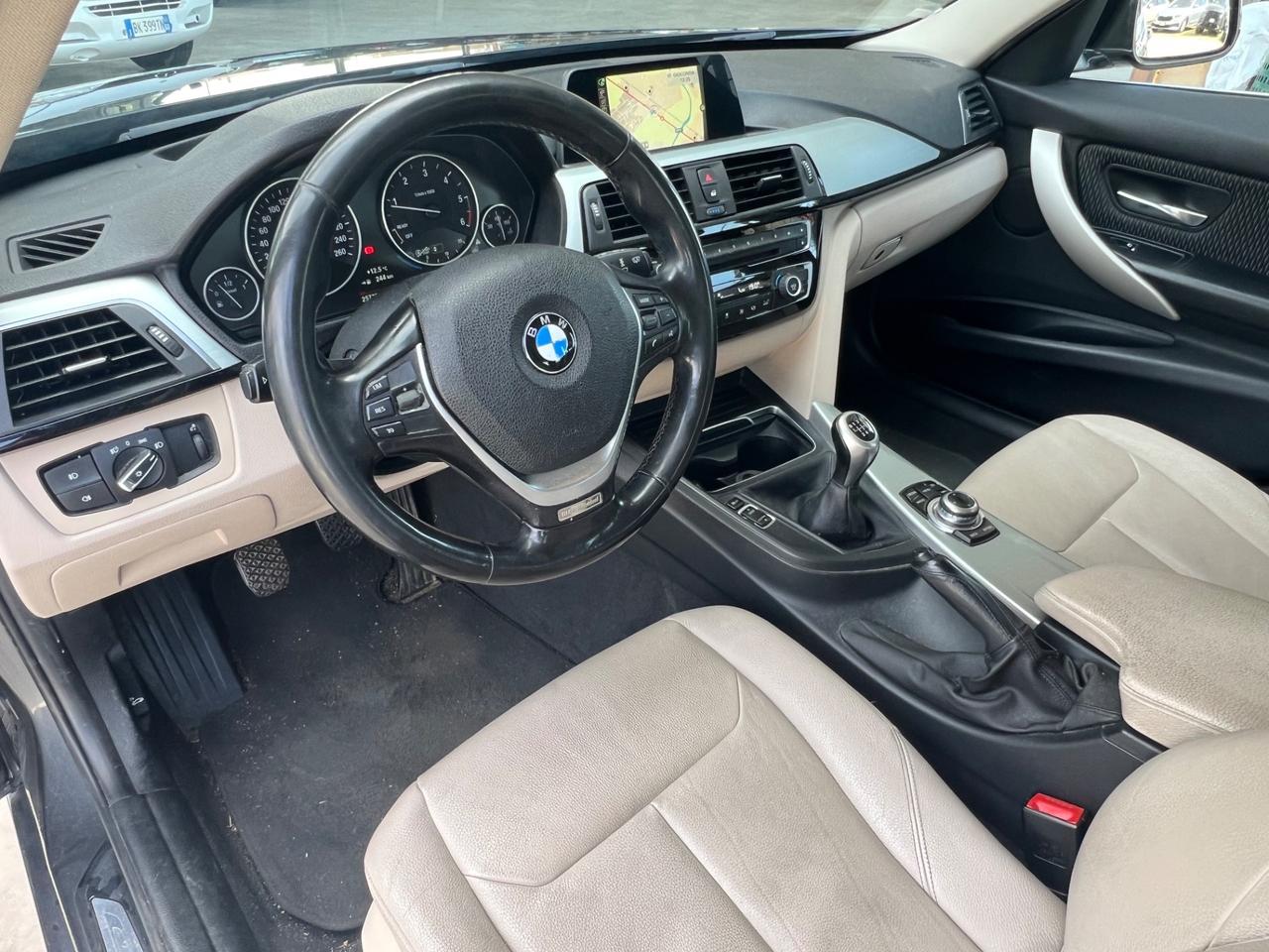 Bmw 320d Touring Luxury Tenuta molto Bene