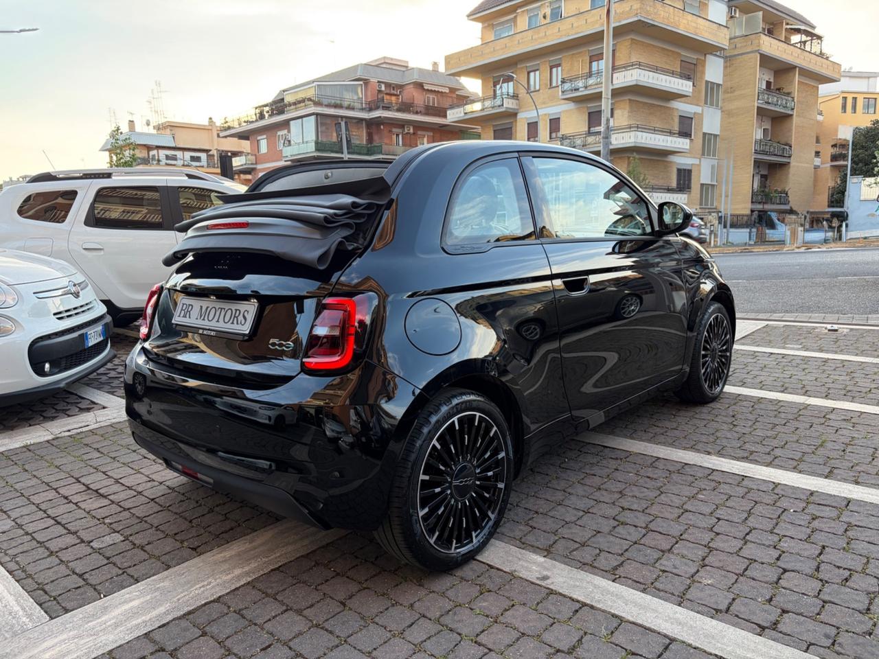Fiat 500e Cabrio 42 kWh Icon - VENDUTA IL 28.4.2026 !!
