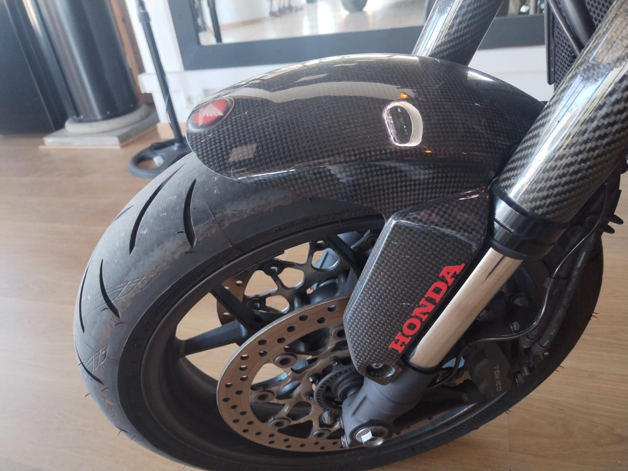Honda CB 1000 R