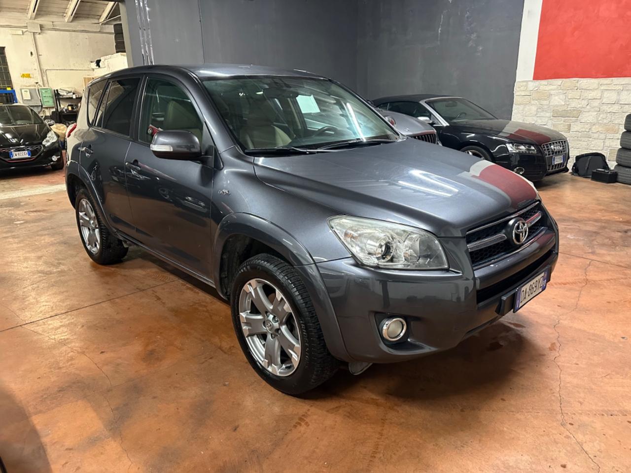 Toyota RAV 4 RAV4 Crossover 2.2 D-4D 150 CV DPF Luxury