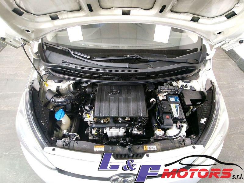 Hyundai i10 1.0 BENZ/GPL CASA MADRE