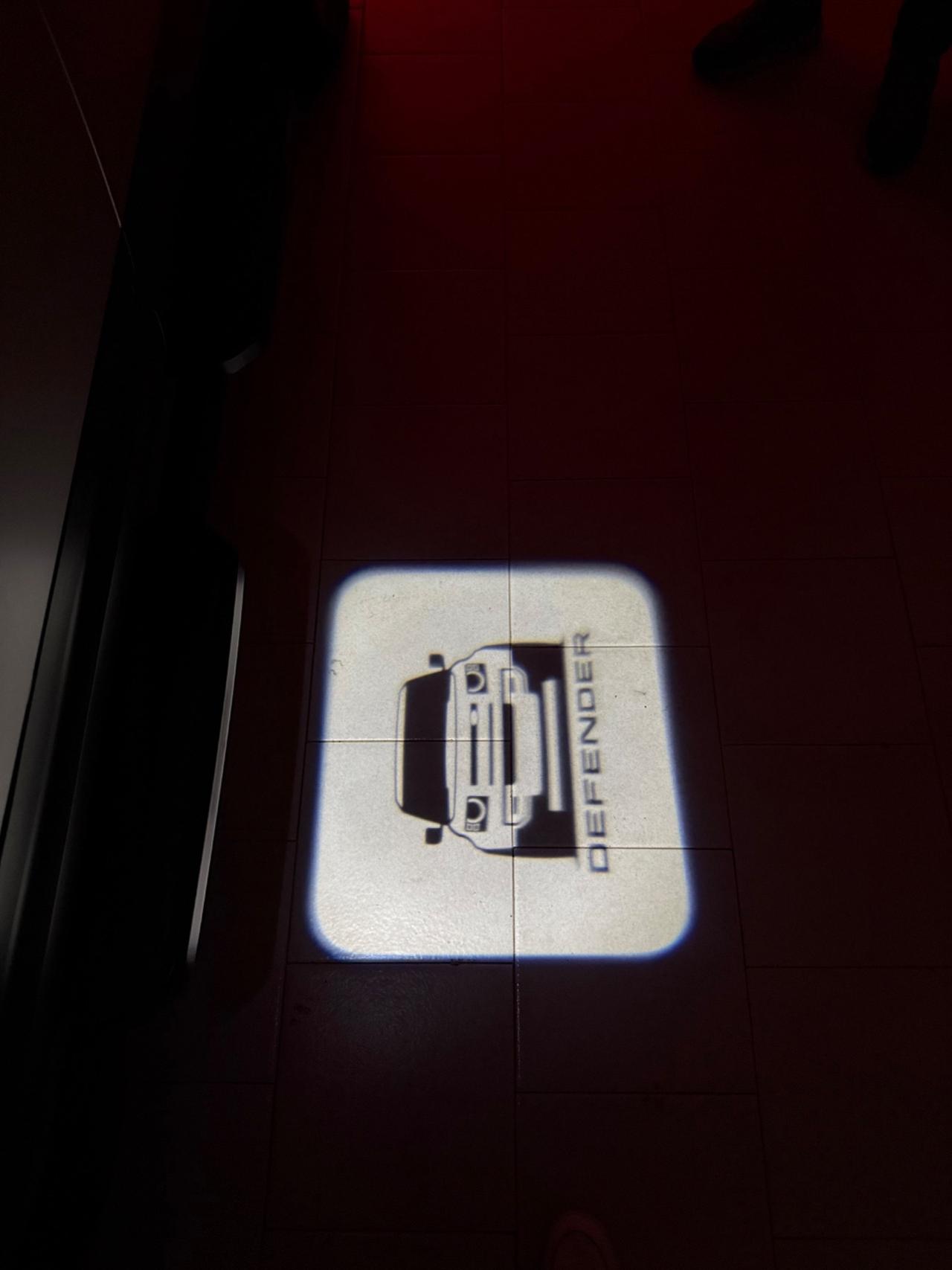 Land Rover Defender 2.0 240CV TETTO ITALIANA IVA