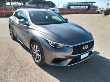 Infiniti Q30 1.5 diesel Business Executive