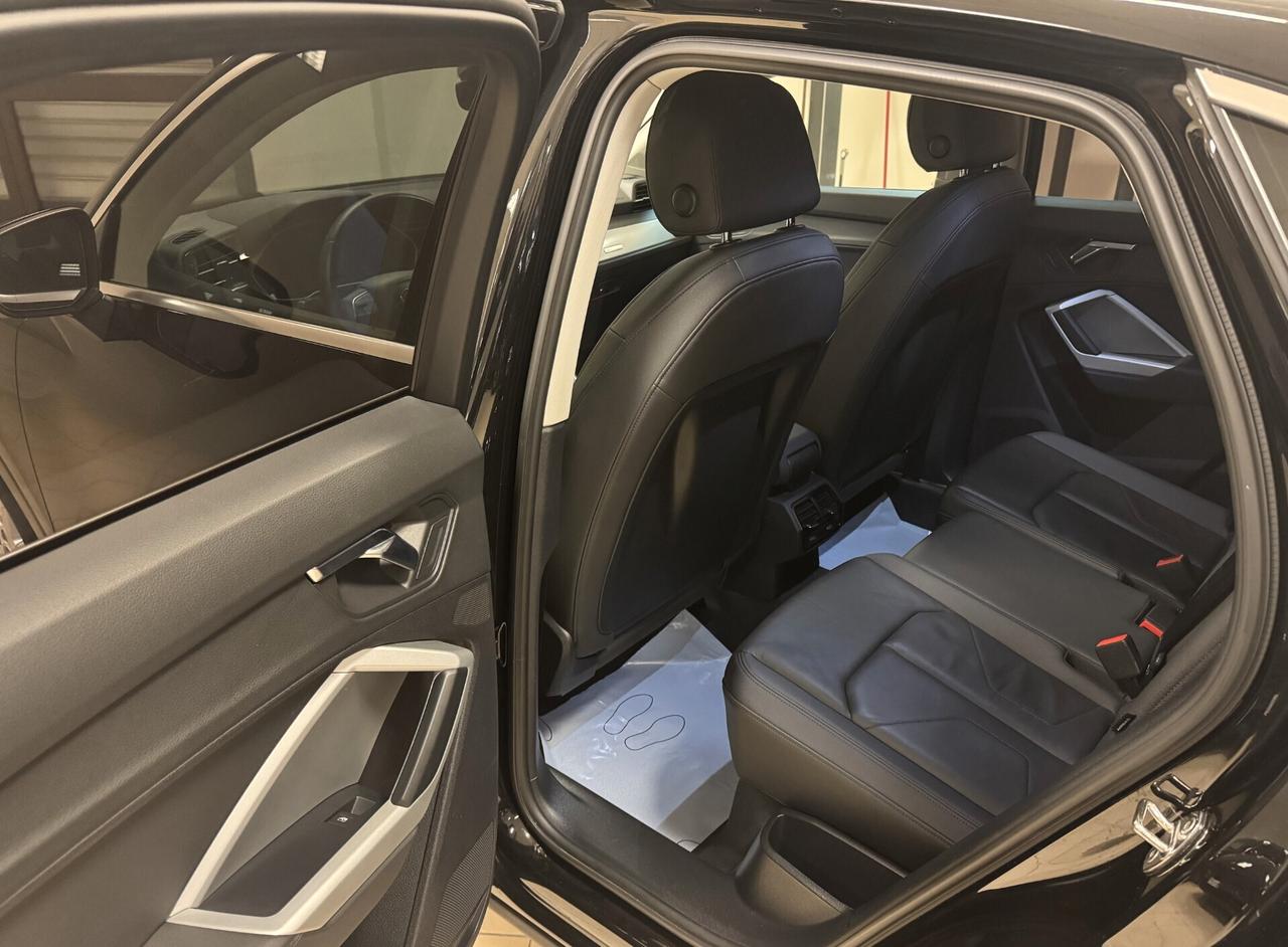 Audi Q3 40 TDI quattro S tronic Business