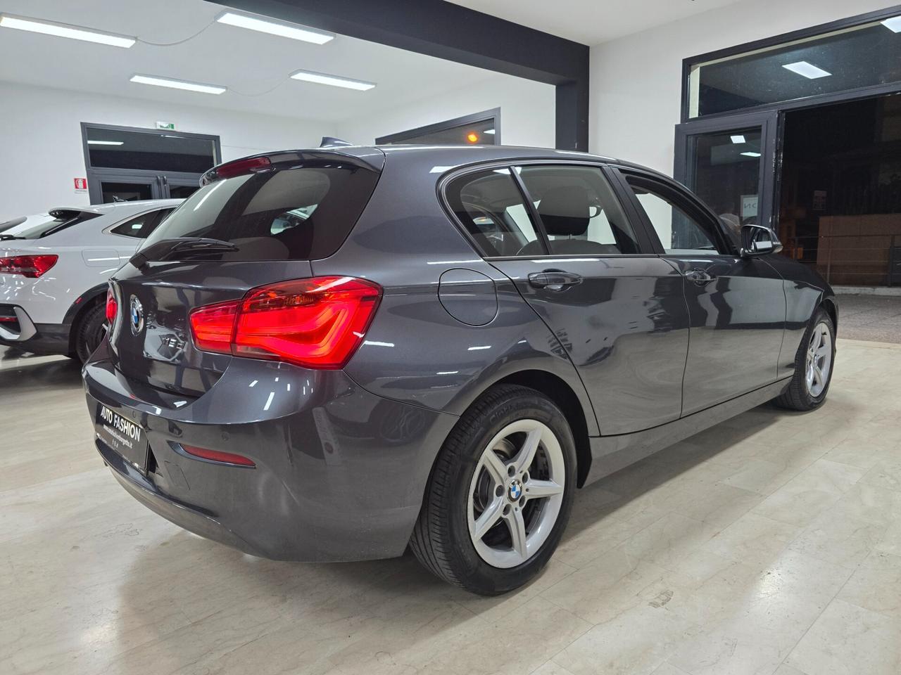 Bmw 118 118d 5p. Advantage