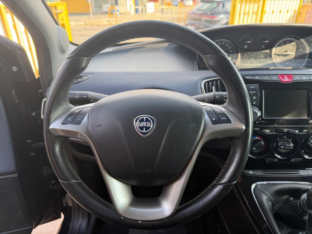 Lancia Ypsilon 1.2 69 CV GPL Ecochic Gold