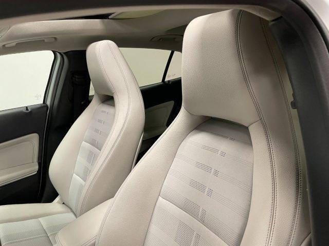 MERCEDES-BENZ GLA 220 PREMIUM 4MATIC AUTO