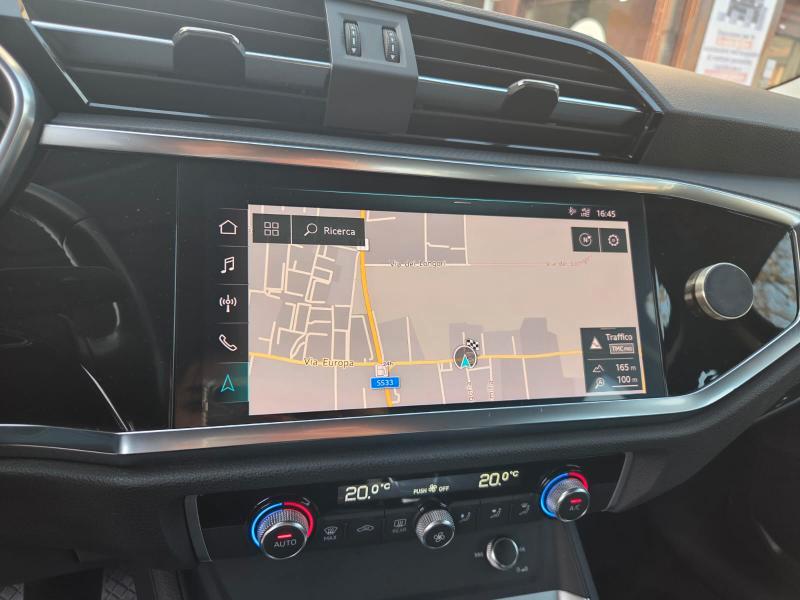 Audi Q3 35 1.5 tfsi Business s-tronic