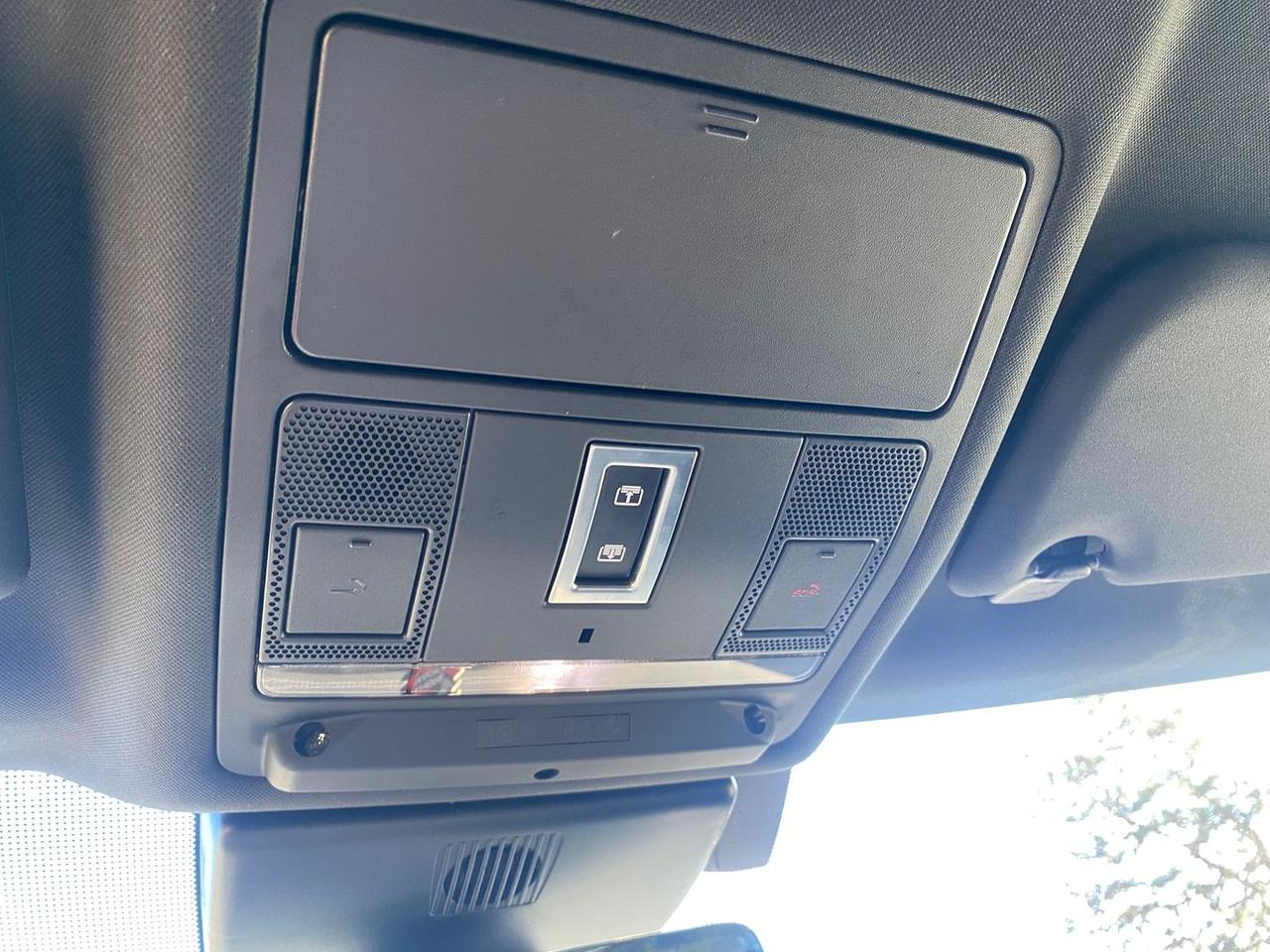 Jaguar E-Pace R-Dynamic HSE D 150 #8021