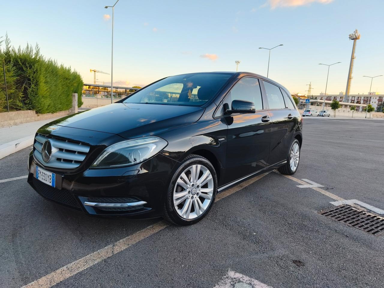 Mercedes-benz B 180 CDI BlueEFFICIENCY Executive