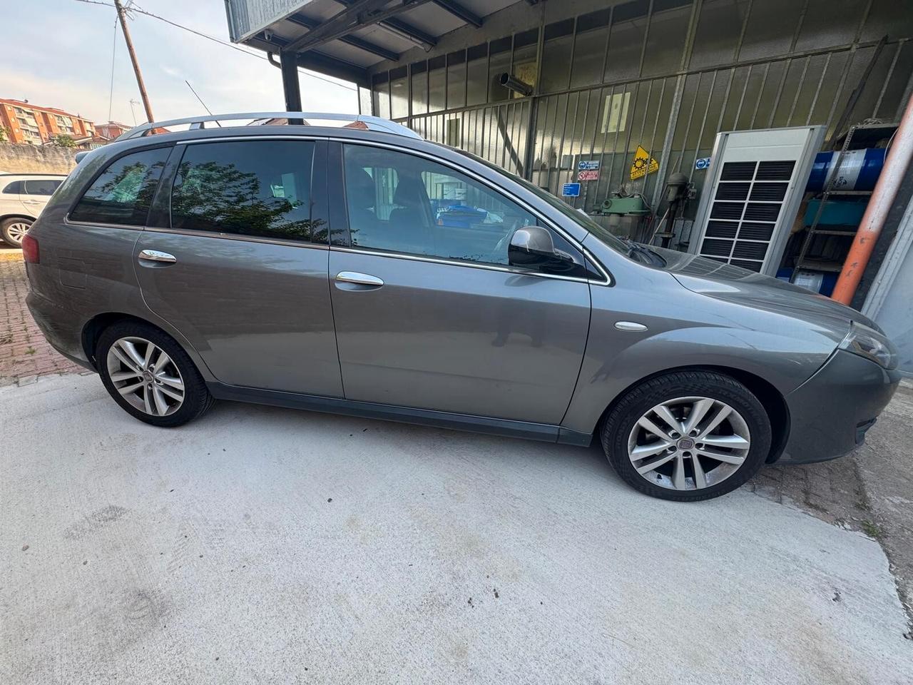 Fiat Croma 1.9 Multijet Emotion