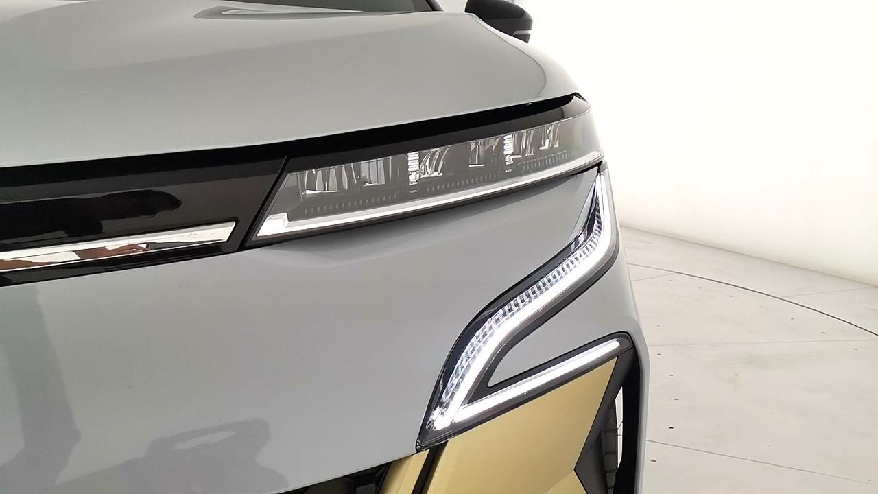 RENAULT Megane IV - Megane E-Tech Iconic EV60 220cv AC22