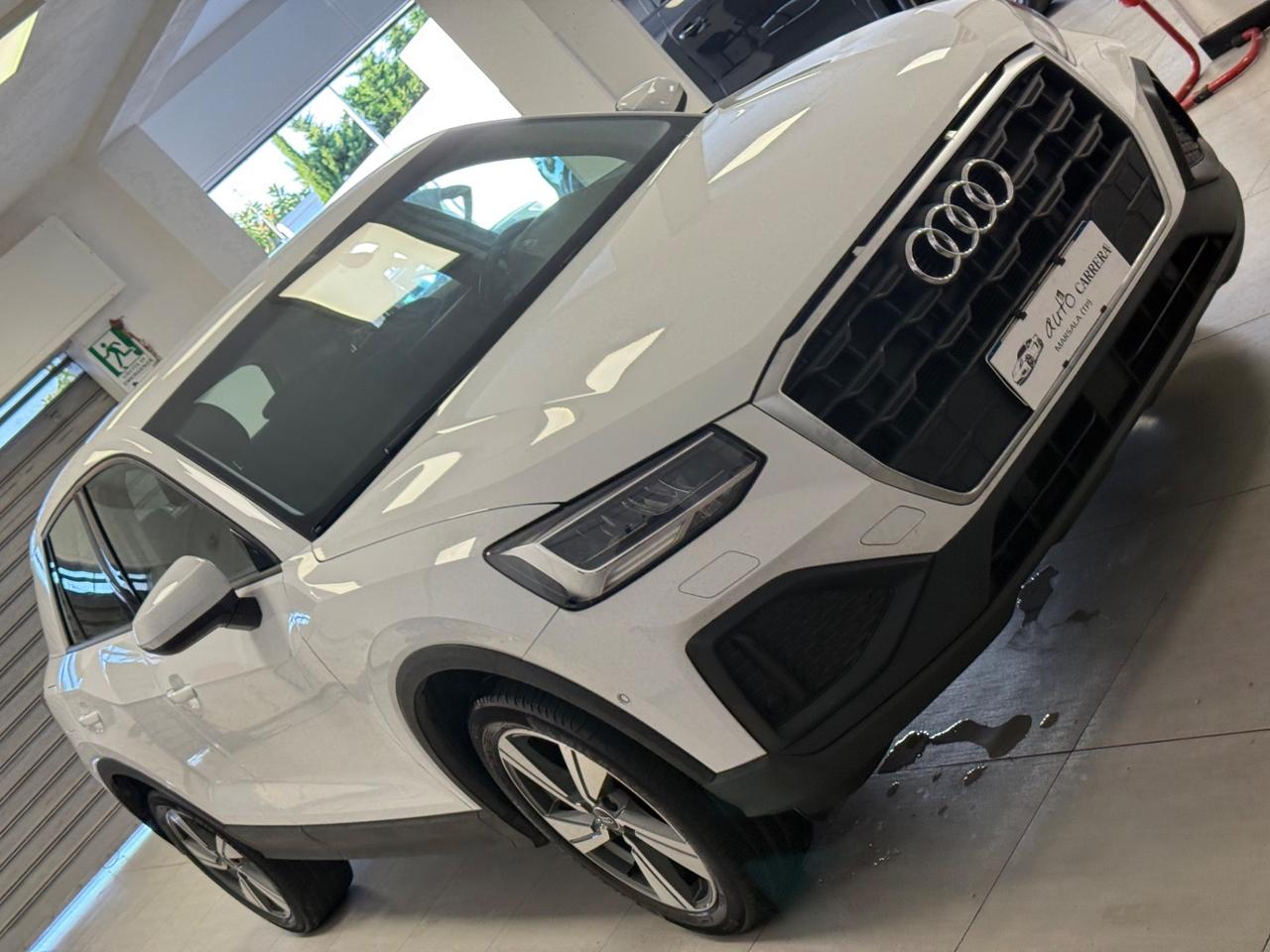 Audi Q2 30 TDI Business