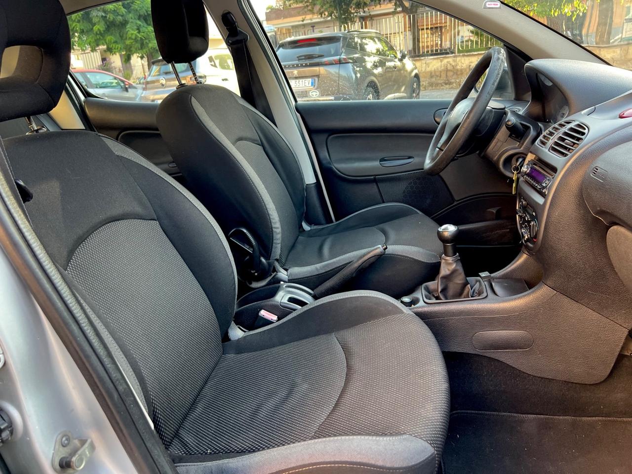 Peugeot 206 1.4 5p. GPL