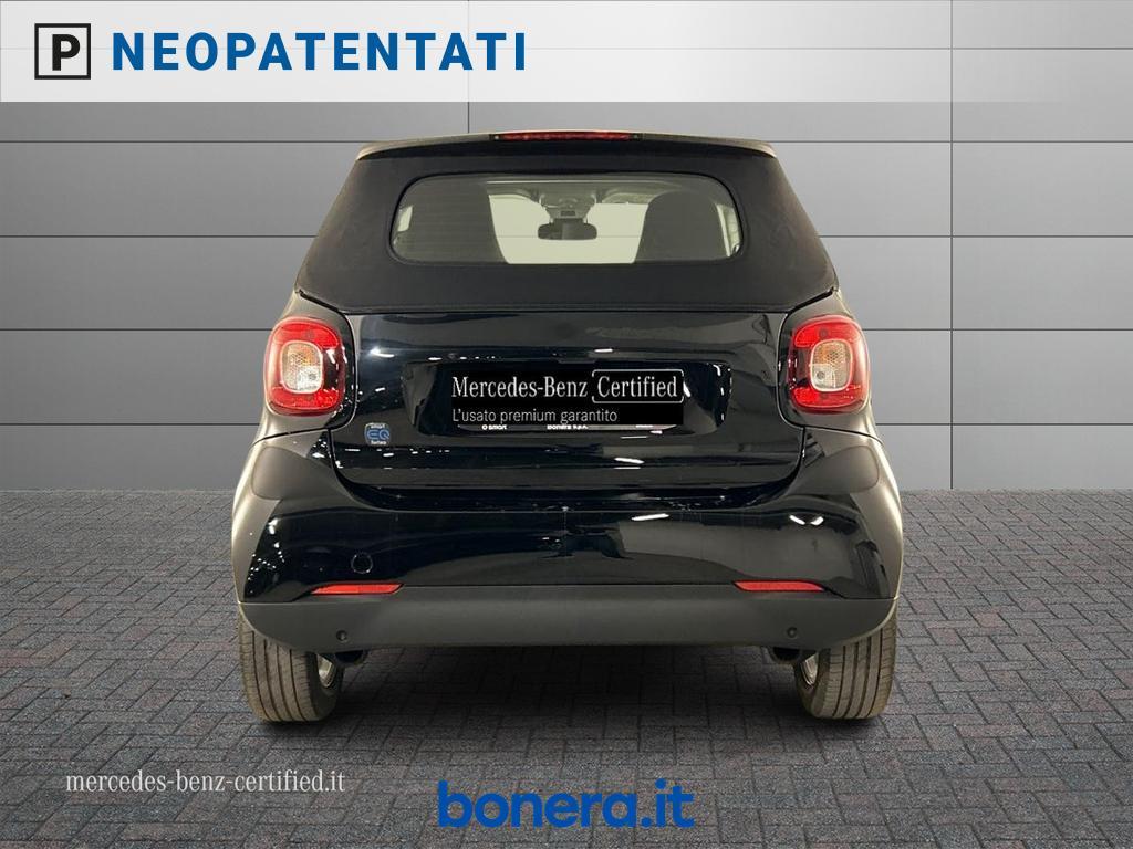 Smart fortwo cabrio 22kW EQ Pure