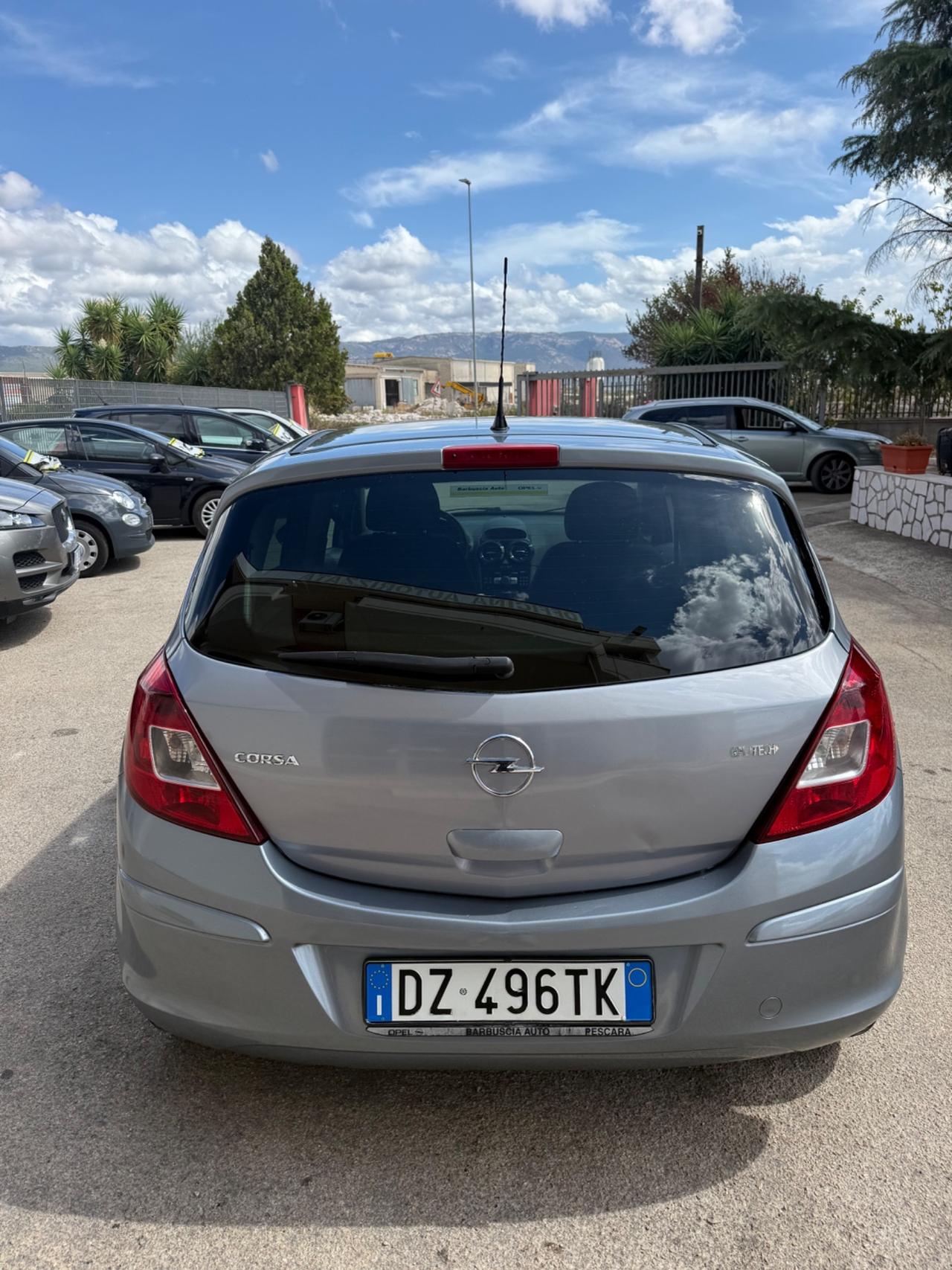 Opel Corsa 1.2 80CV 5 porte GPL-TECH Edition