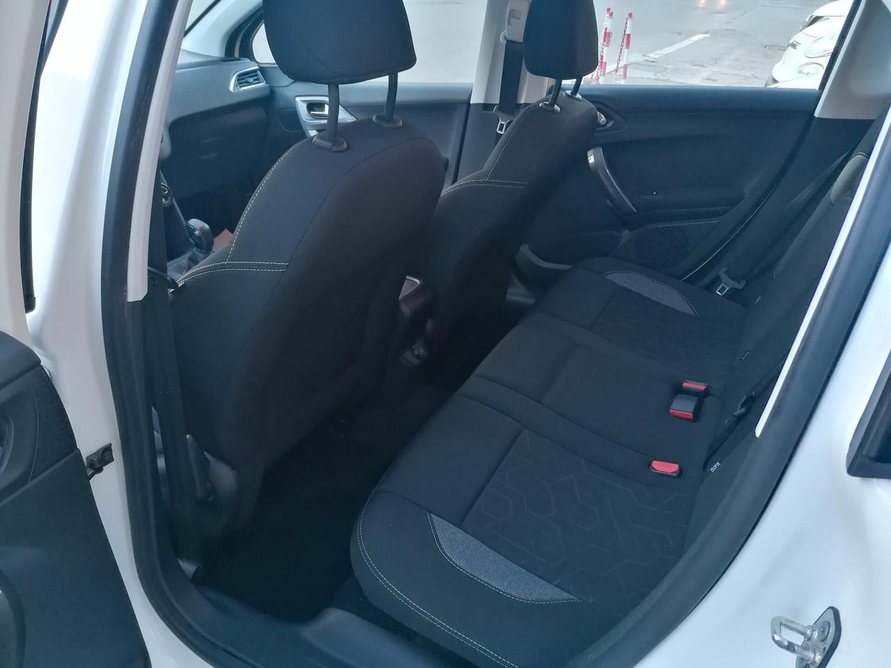 Peugeot 2008 BlueHDi 100 Active