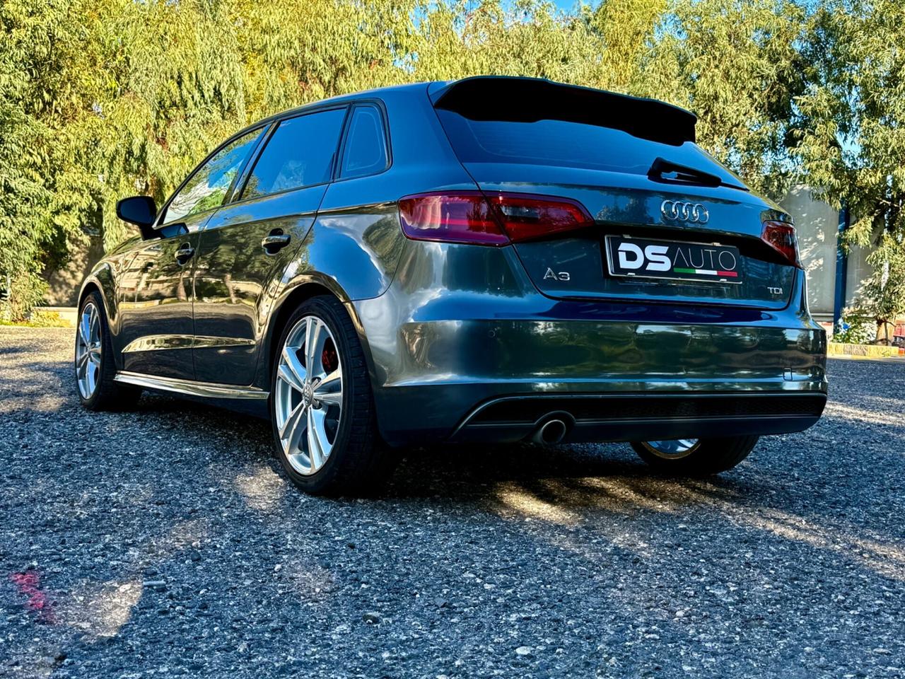 AUDI A3 1.6 TDI S TRONIC S LINE EDITION