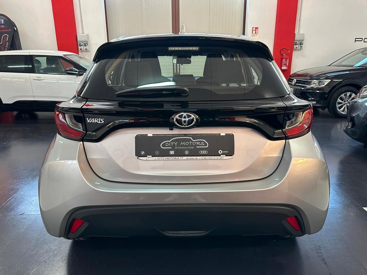 Toyota Yaris 1.0 5 porte Active