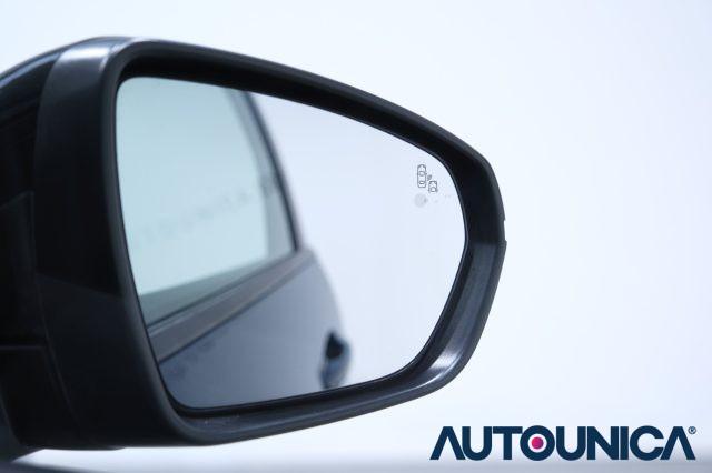 PEUGEOT 3008 HYBRID4 300 E-EAT8 ALLURE PACK