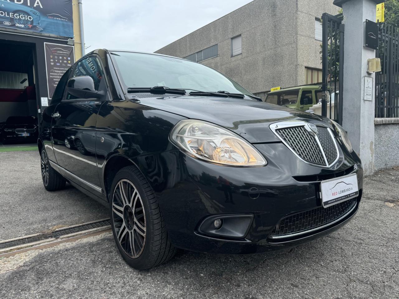 Lancia Ypsilon 1.2 Platino