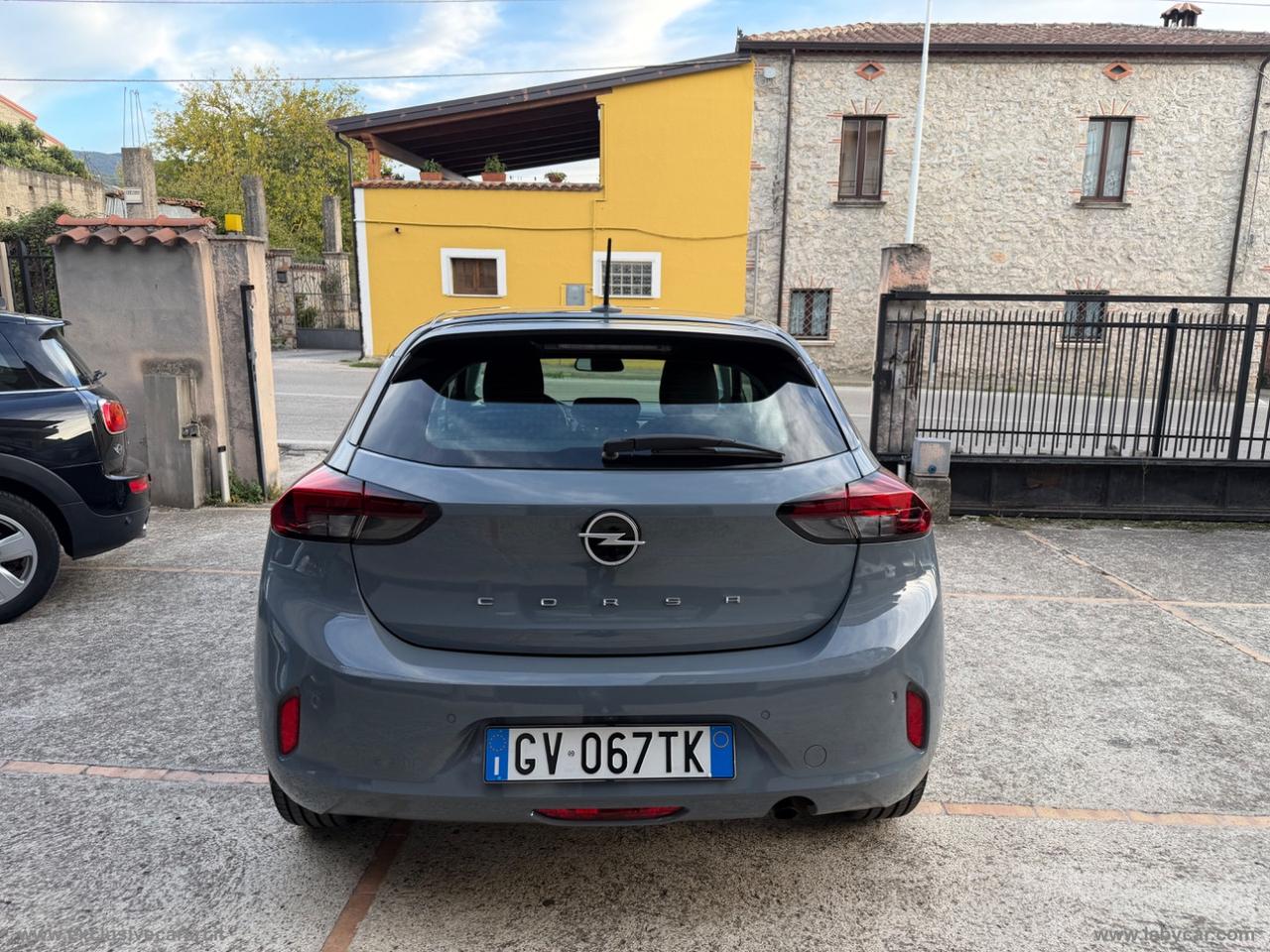 OPEL Corsa 1.2 Edition