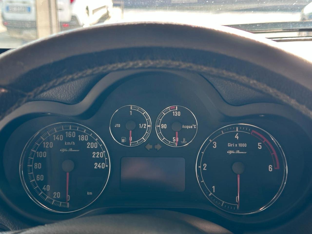 Alfa Romeo 147 1.9 JTD (120) 5 porte Murphy&Nye