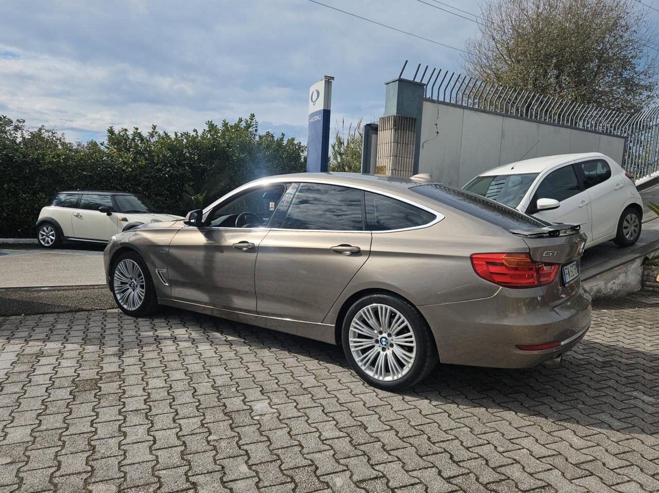 Bmw 3er Gran Turismo 318d Luxury