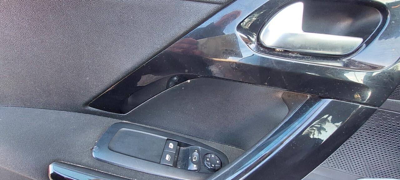 PEUGEOT 208 1,2 GPL DI SERIE 82 CV TELEFONO CRUISE CONTROL LEGA SENSORI OK CERTIFICATA