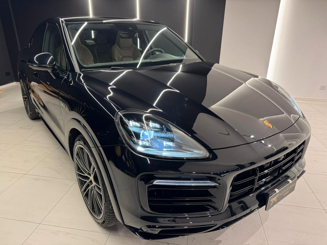 Porsche Cayenne Coupé 3.0 340 CV E-Hybrid TETTO PANORAMICO