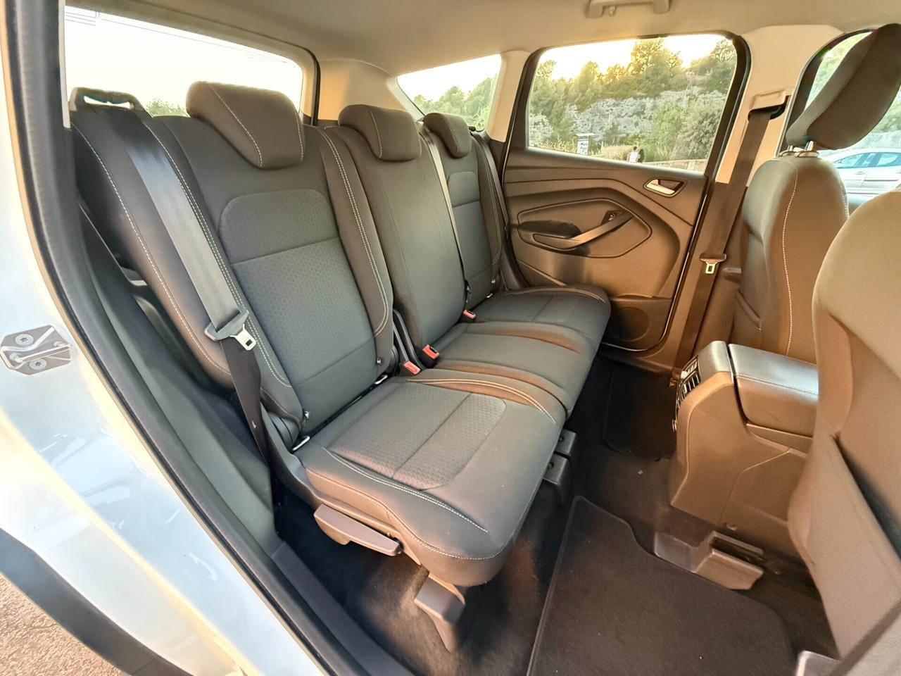 Ford Kuga Titanium/1.5 120CV/CAR PLAY/RETRO/KYLESS