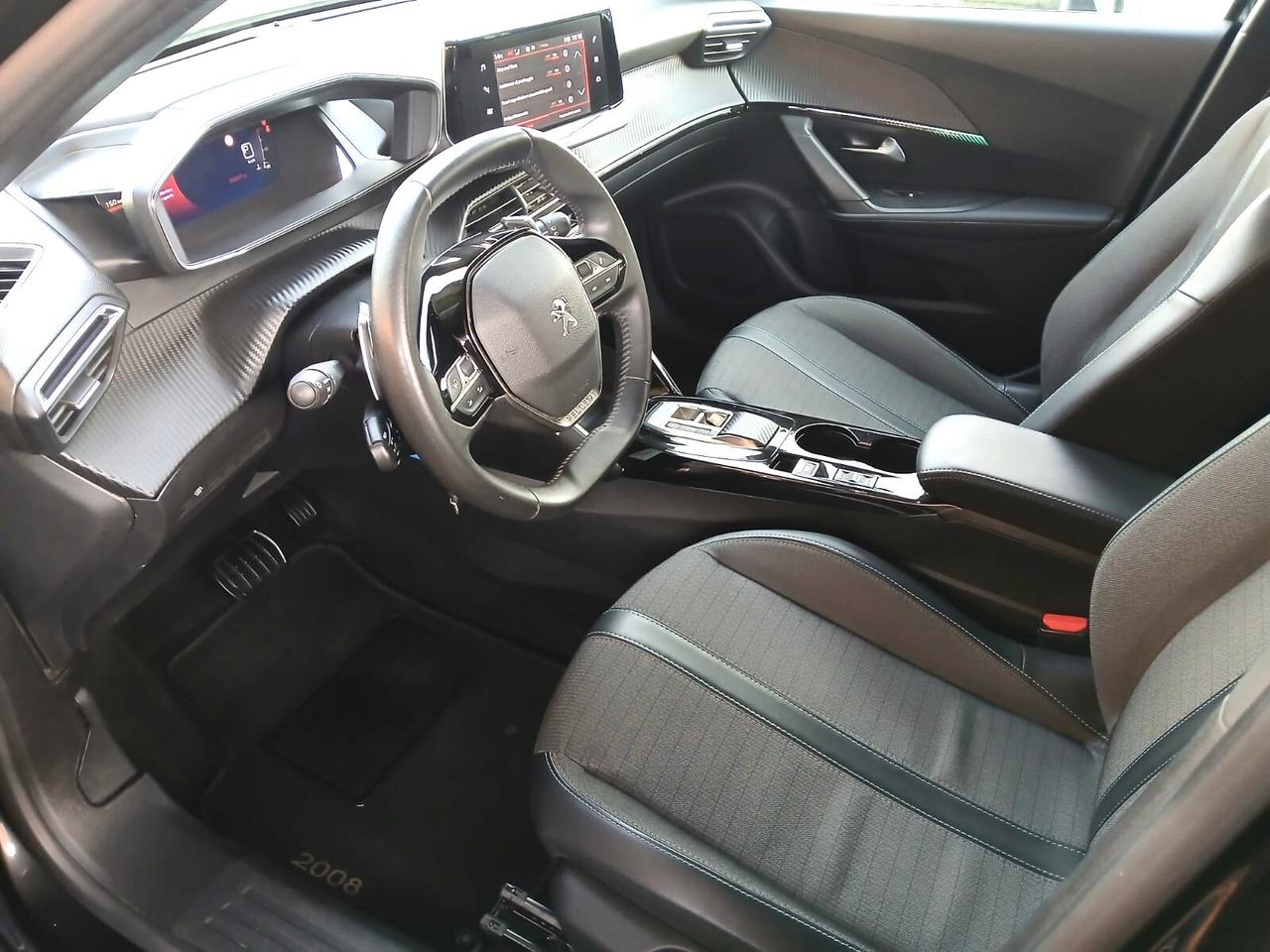 Peugeot 2008 BlueHDi 130 S&S EAT8 Active Pack