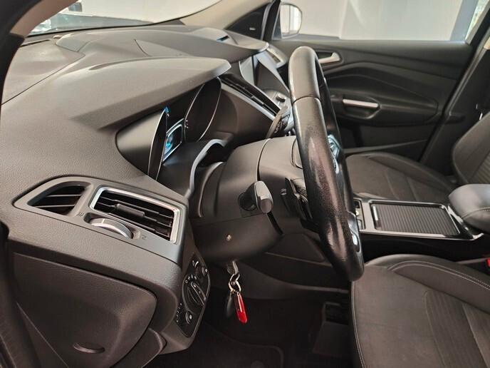 Ford Kuga 1.5 TDCI 120 CV S&S 2WD Powershift TITANIUMM