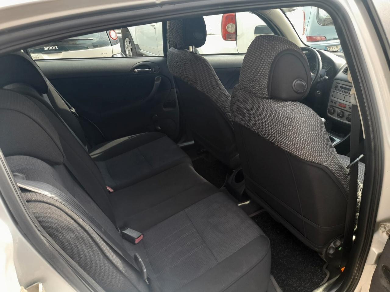 Alfa Romeo 147 1.9 JTD diesel 12 mesi garanzia-2006