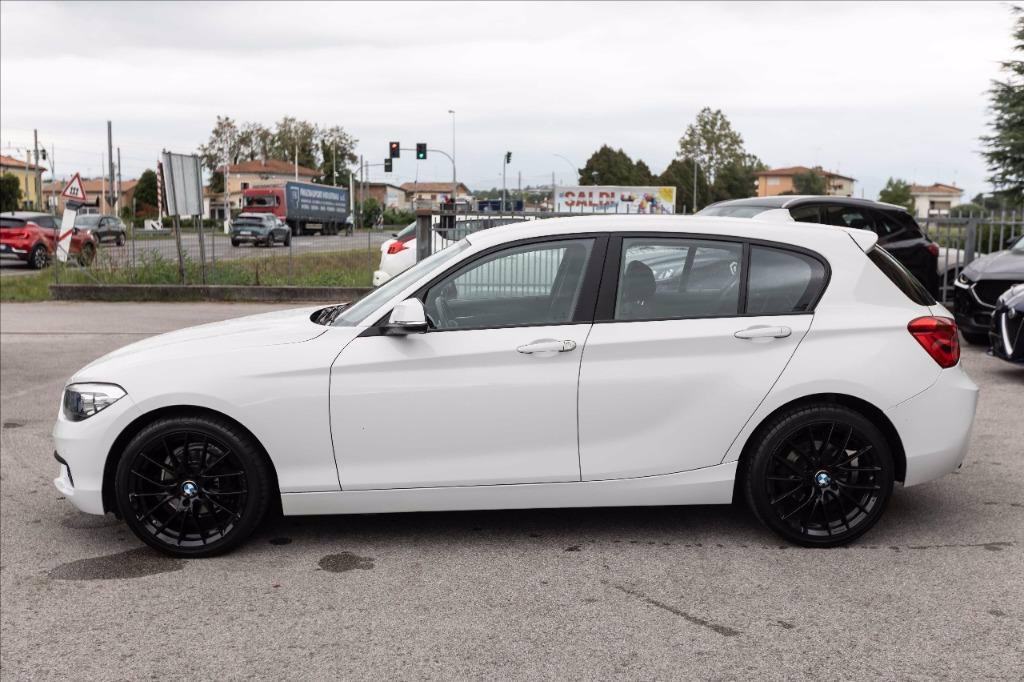 BMW 118i Advantage 5p auto del 2017