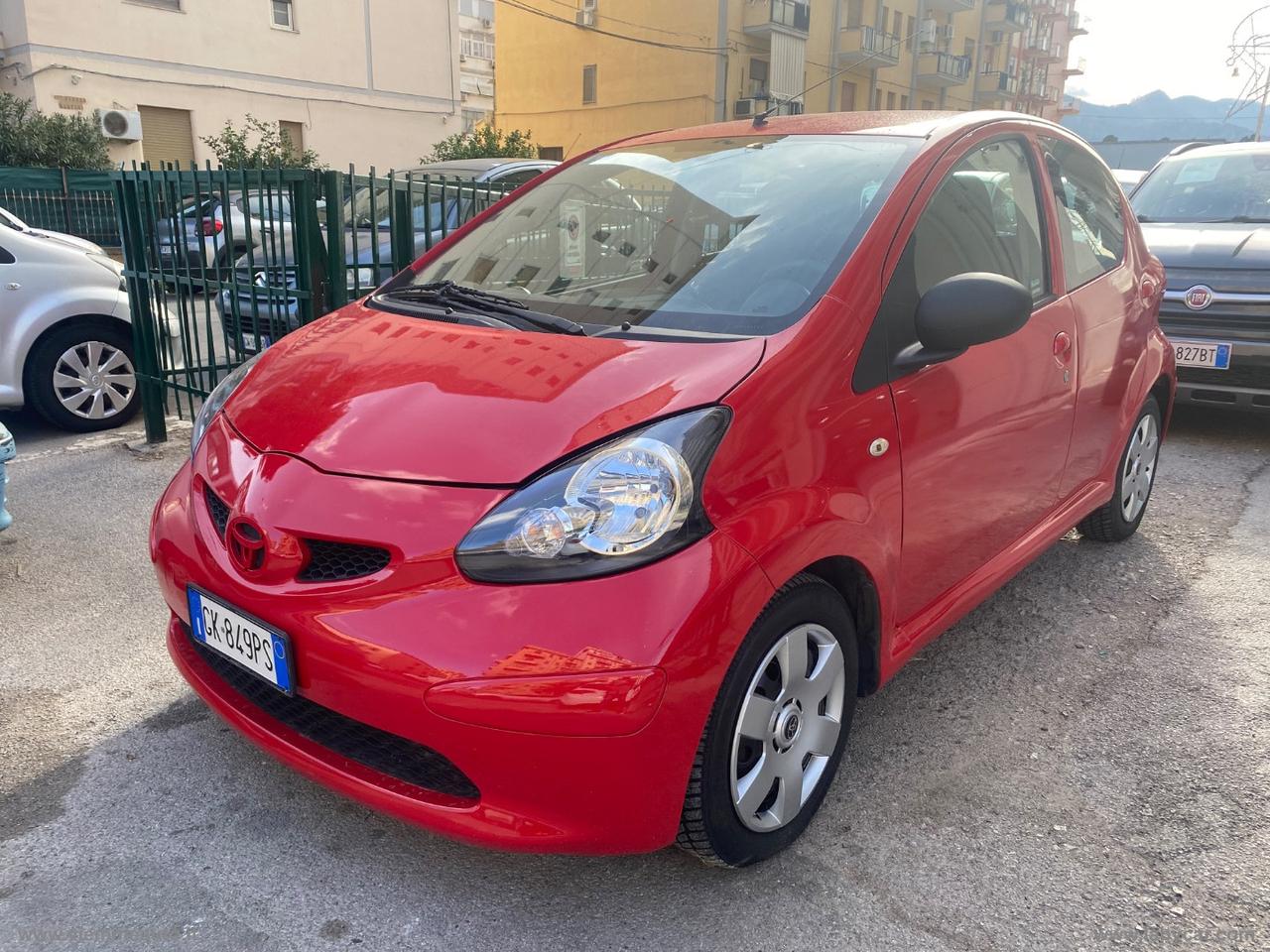 TOYOTA Aygo 1.0 VVT-i 5p. Sol