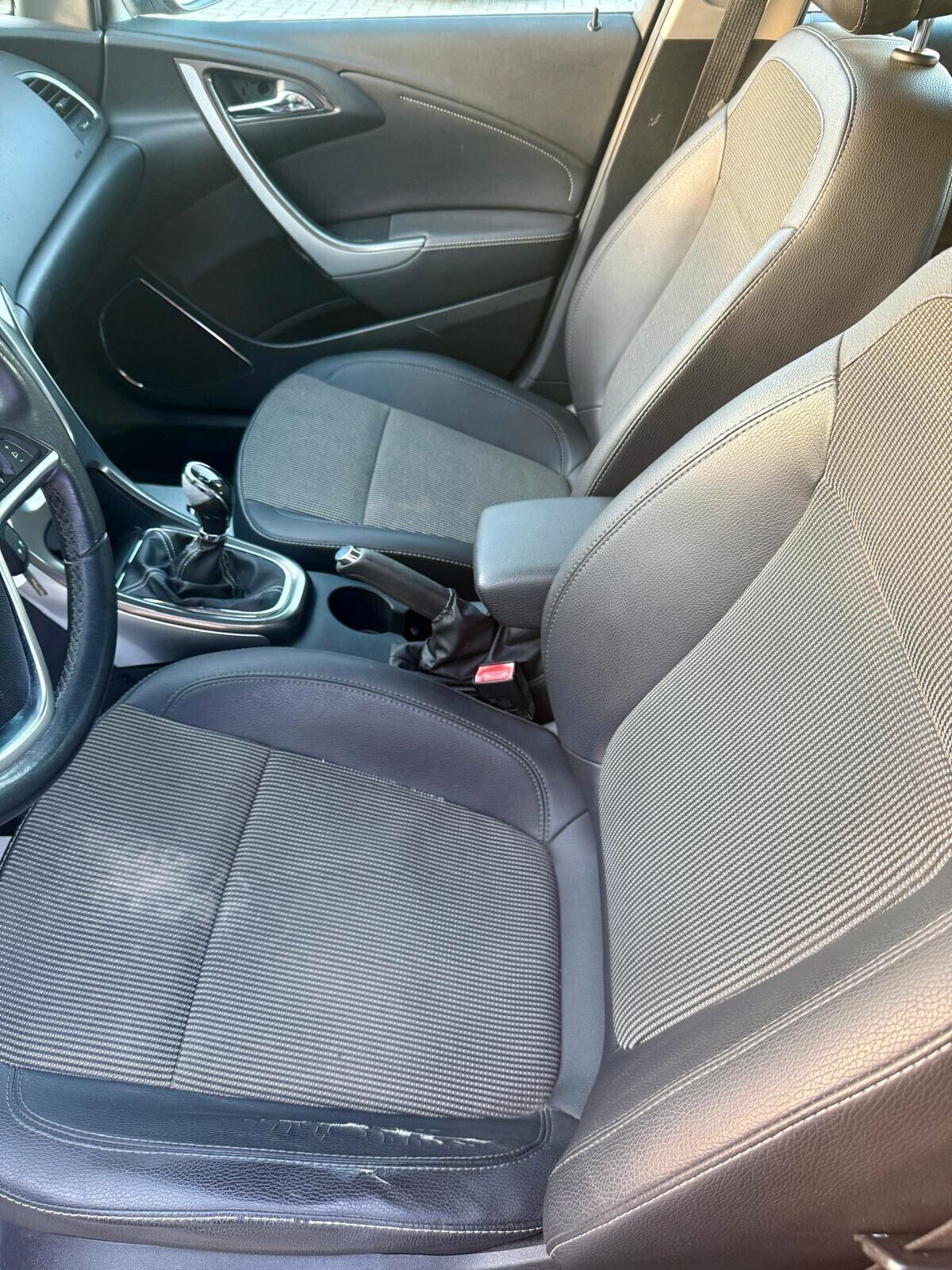 Opel Astra 1.7 CDTI 125CV COSMO 5P - OK NEOPATENTATO