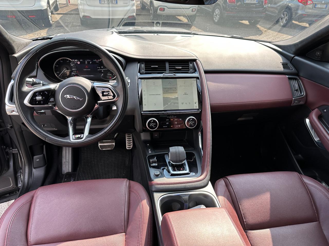 Jaguar E-Pace 2.0D I4 204 CV AWD Auto R-Dynamic Black