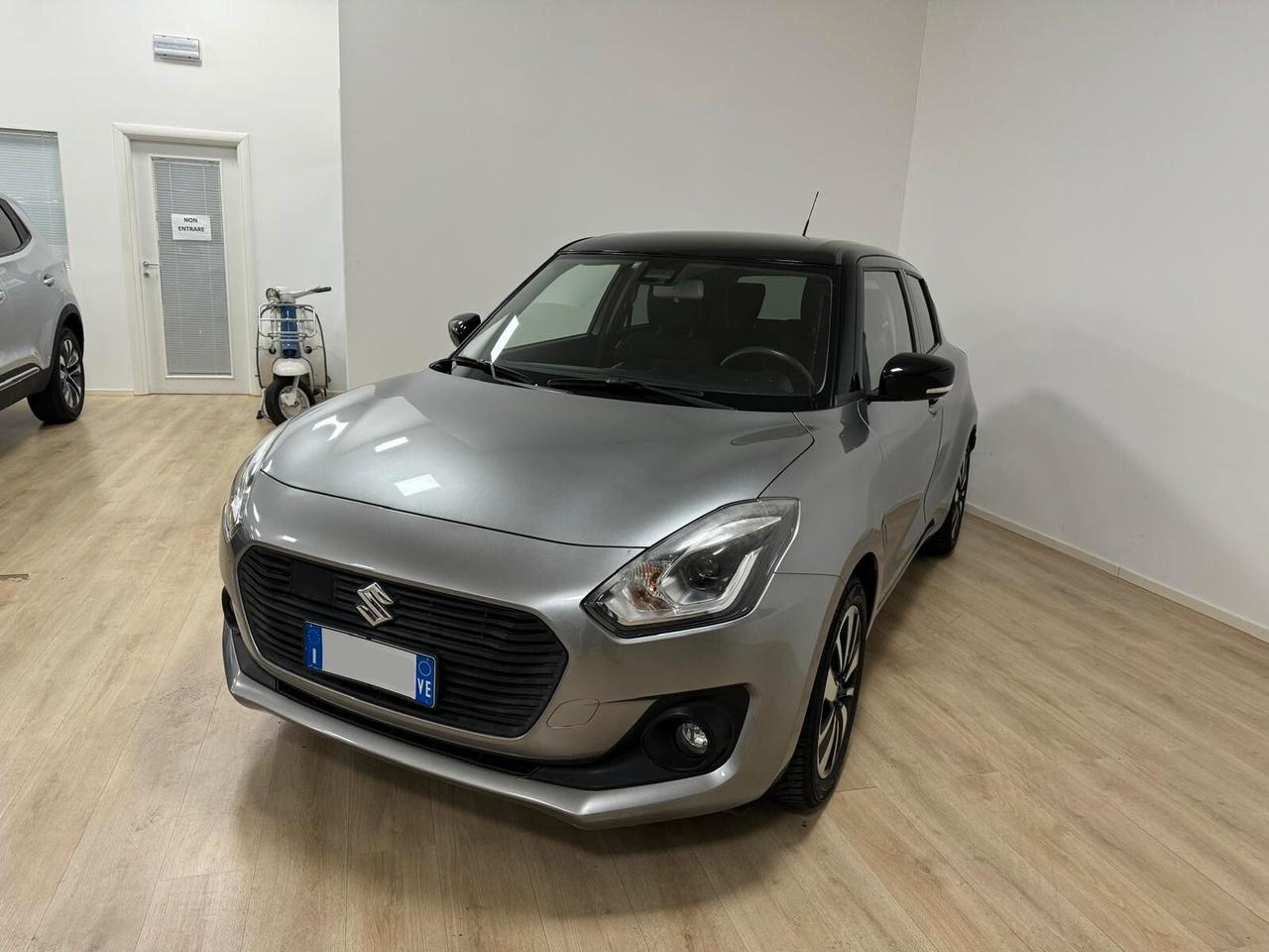 Suzuki Swift 1.2 Hybrid Top *** GPL ****