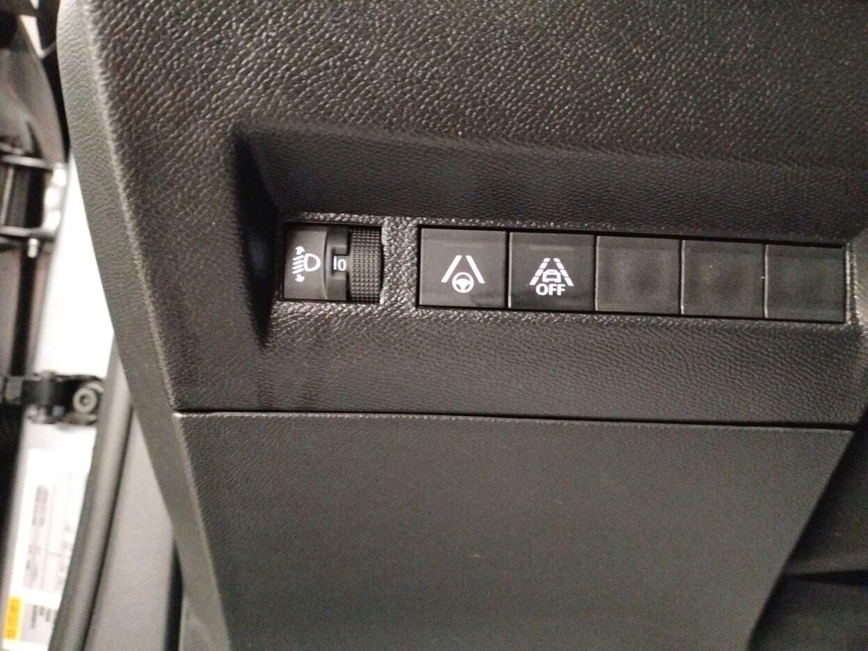 Peugeot 2008 1.5 bluehdi Allure s