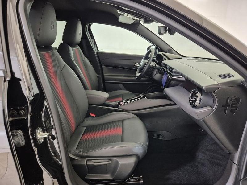 Alfa Romeo Junior 1.2 ibrida Speciale 145cv edct6