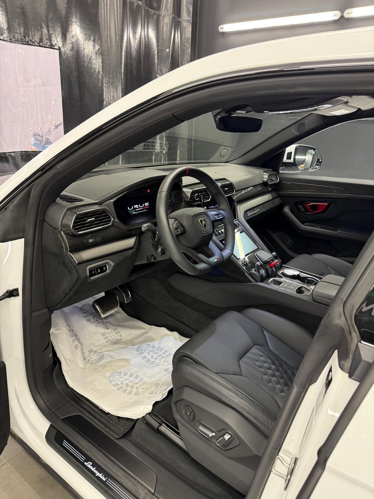 Lamborghini Urus 4.0 Performante