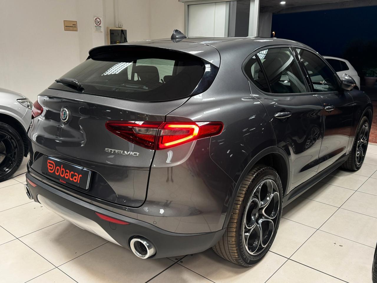 Alfa Romeo Stelvio 2.2 Turbodiesel 180 CV AT8 Q4 Business - IVA ESPOSTA