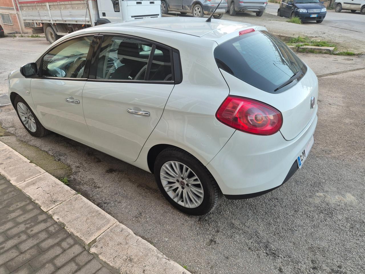 FIAT BRAVO 1.6 MJET 120 CV ANNO 2012 KM CERTIFICATI