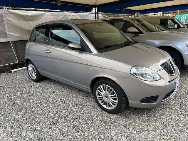 Lancia Ypsilon Ypsilon 1.4 8v Argento