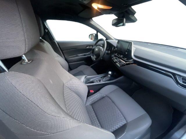 TOYOTA C-HR 1.8 Hybrid E-CVT Business