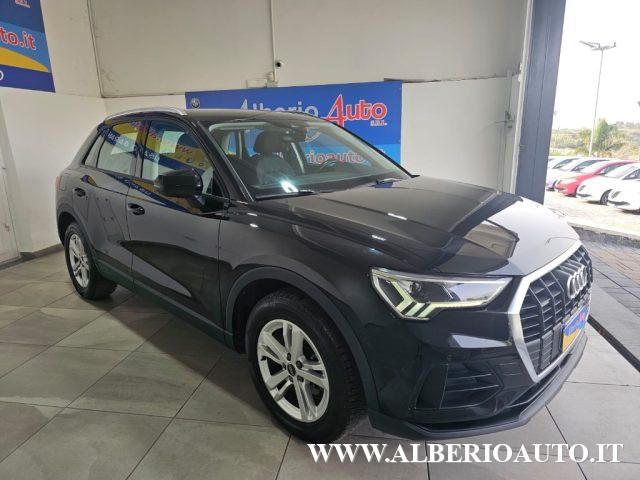 AUDI Q3 35 TDI quattro S tronic Business Advanced