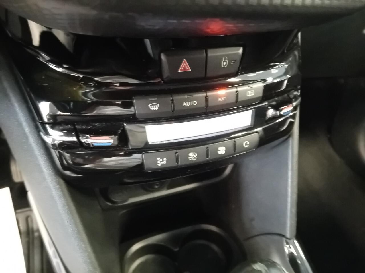 Peugeot 2008 BlueHDi 100 Allure